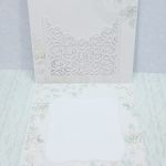 Komunijna Pamiątka - "Dziewczynka !" - Środek Kartki