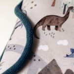 Workoplecak z weluru w dinozaury - 
