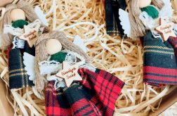 Komplet aniołków z sukienkami w kratkę