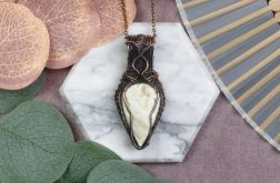 Miedziany wisiorek wire wrapping z larsonitem #539