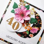 Kartka URODZINOWA z różowym kwiatem - Kartka na urodziny z cytatem