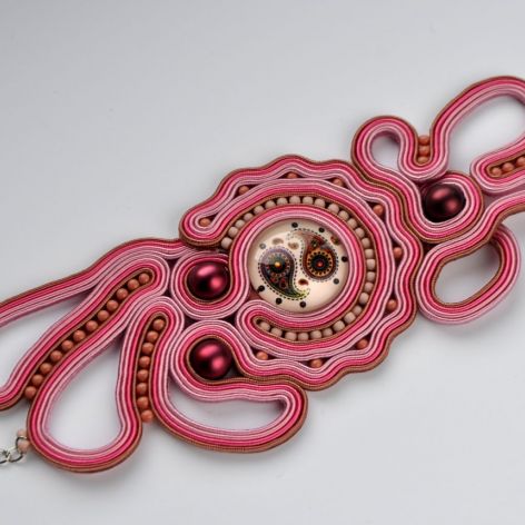 Bransoletka różowa z grafiką