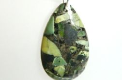Zielony jaspis cesarski z pirytem, duża łezka, wisiorek na łańcuszku