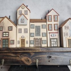 Domki drewniane na klucze handmade 29