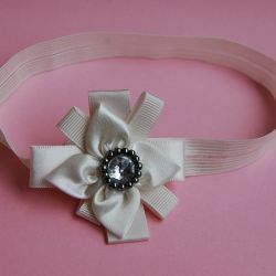 Opaska niemowlęca - "Elegancja w złamanej bieli"