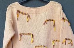 Sweter ze wstążeczkami