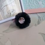 Czarny kwiatek z kryształkiem gumka frotka do włosów Edytka - czarne ozdoby do włosów