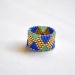 Pierścionek koralikowy w romby - pierścionek niebieski miętowy złoty