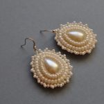 Kolczyki koralikowe białe perłowe - kolczyki perłowe