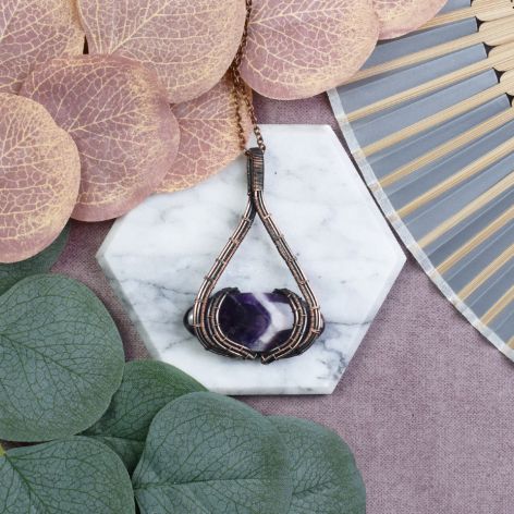 Miedziany wisiorek wire wrapping z ametystem #526