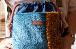 Niebieska listonoszka z kominem patchwork