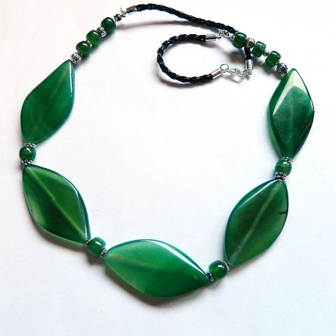 Antystresowy zielony agat, klasyczny, elegancki naszyjnik