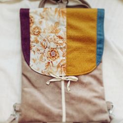 Beżowy plecak patchworkowa klapa