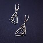 Triangulaire - Srebrne kolczyki minimalistyczne | Artystyczny wire wrapping - kolczyki trójkąty