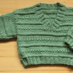 Sweterki dla bliźniaków - komplet niemowlęcy