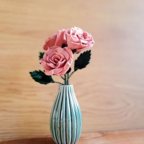 Bukiet róż z filcu (różowy)