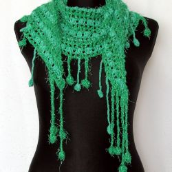 Zielona z frędzlami 