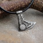 Topór Peruna 02 - jednostronny - męski wisior