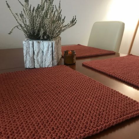 MAMAJASTUDIO Podkładka na stół,pod talerz ,30x30cm ,5mm.