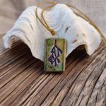 Leśny Amulet – wisiorek z motywem gałązki - 2