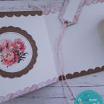 Kartka urodzinowa ze świnką morską - Wnętrze kartki i przód etykietki