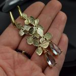 Długie, eleganckie kolczyki z lawendowym kryształem - kolczyki z kryształami