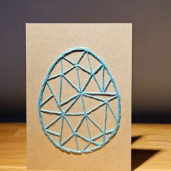Kartka Wielkanocna - ręcznie haftowana - Pisanka turkusowa
