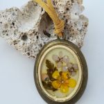 Medalion w polnych kwiatach - polne kwiaty