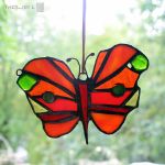 Motyl nieregularny - szklana zawieszka dekoracyjna