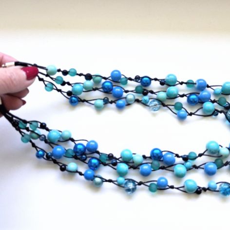 Turkusowy naszyjnik z koralików