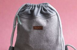 Szary worek plecak z przednią kieszenią bukla