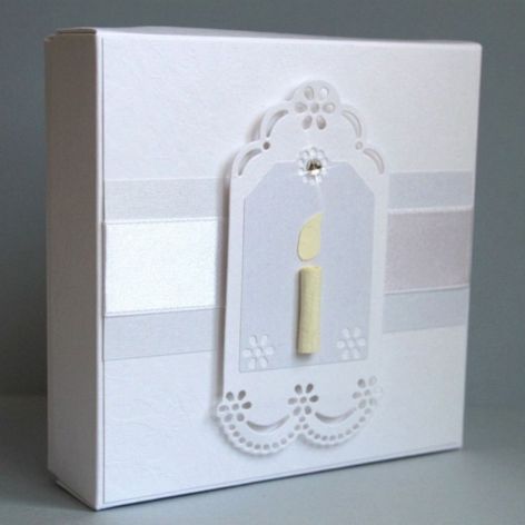 Pamiątka Chrztu Św. w pudełku ze świecą
