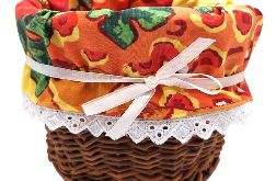 Koszyk Wiklinowy z Wkładem Materiałowym – Kolorowa Ozdoba 18x12 cm Koszyk Wiklinowy z Wkładem Materiałowym – Kolorowa Ozdoba 18x12 cm