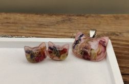 Koci Urok – komplet biżuterii z żywicy z zatopionymi kwiatami