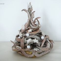 Perłowa choinka z gwiazdkami