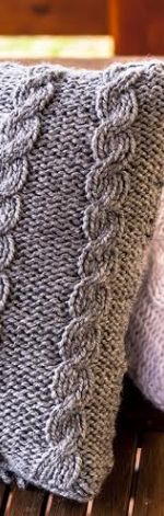 Poduszka "Szare warkocze"