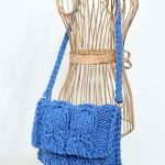 Niebiesko-błękitna torebka z warkoczem - Do noszenia na ramieniu lub na ukos