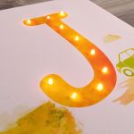 Metryczka z literą LED- prezent dla chłopca - Detale