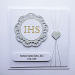 Minimalistyczna kartka komunijna biało-szara  - Kartka komunijna handmade z Hostią
