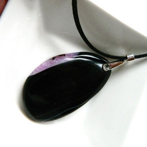 Czarny onyks z kryształem, duży wisior na rzemieniu