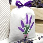 woreczek zapachowy - haft lawendowy bukiet - haftowany woreczek zapachowy
