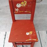 czerwone krzesełko z oparciem kot - ręcznie malowane krzesełko dziecięce