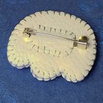 Broszka a la kocia łapka - 