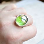 Gra w zielone  - pierścionek ze szkłem - 