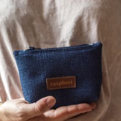 Granatowe etui na klucze II