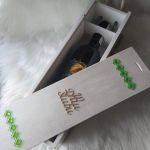 ślubne pudełko na wino z wysuwanym wieczkiem - w użyciu