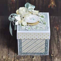 Komunijny exploding box w błękicie - z życzeniami