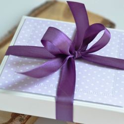 Ozdobne pudełko fioletowe