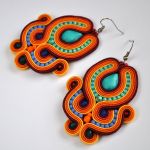 Kolczyki z howlitami - kolczyki ożywią nawet najprostszą stylizację