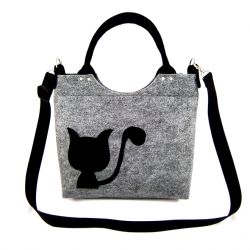 Cat on bag/strap